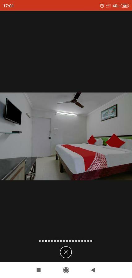 Anupama Hotel Визакхапатнам Екстериор снимка